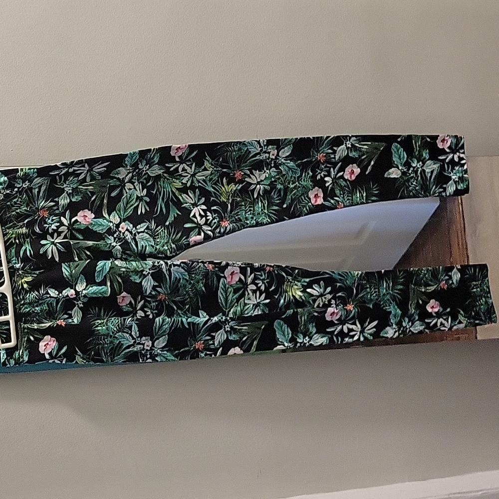 Jungle print leggings